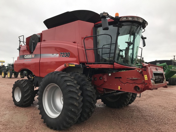 2014 Case IH 7230 Combine