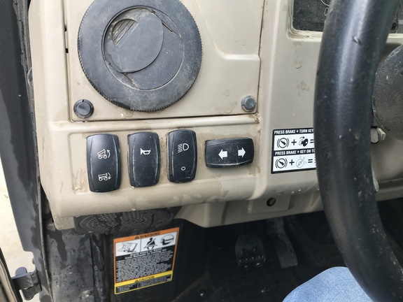 2023 John Deere XUV 835R ATV