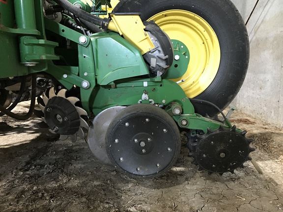 2020 John Deere 1775NT Planter