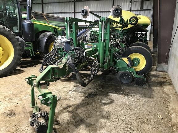 2020 John Deere 1775NT Planter