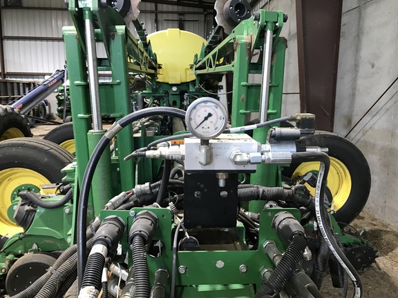 2020 John Deere 1775NT Planter