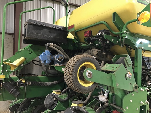 2020 John Deere 1775NT Planter