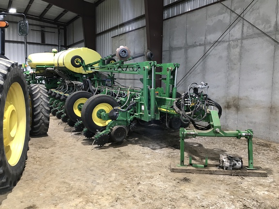 2020 John Deere 1775NT Planter