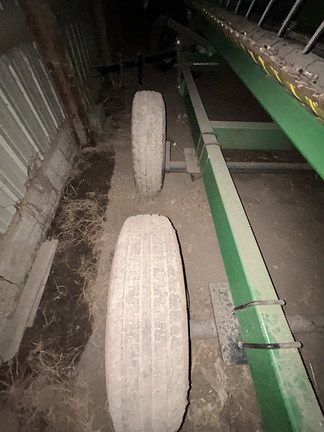Misc 842R Header Transport