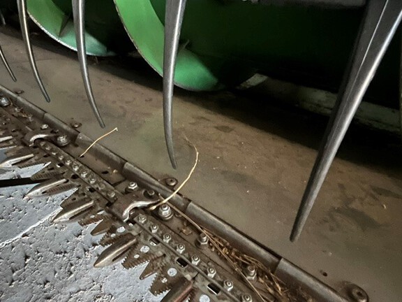 2013 John Deere 630F Header Combine