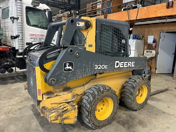 2015 John Deere 320E Skid Steer Loader