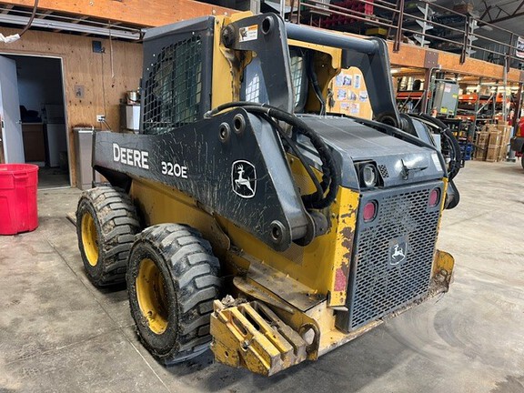 2015 John Deere 320E Skid Steer Loader