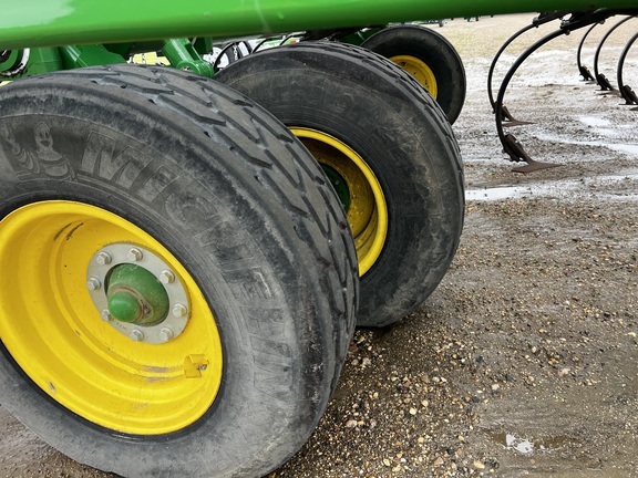 2021 John Deere 2230FH Field Cultivator