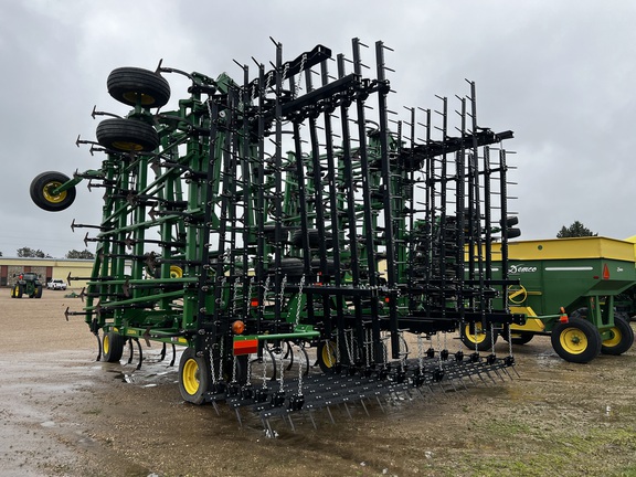 2021 John Deere 2230FH Field Cultivator