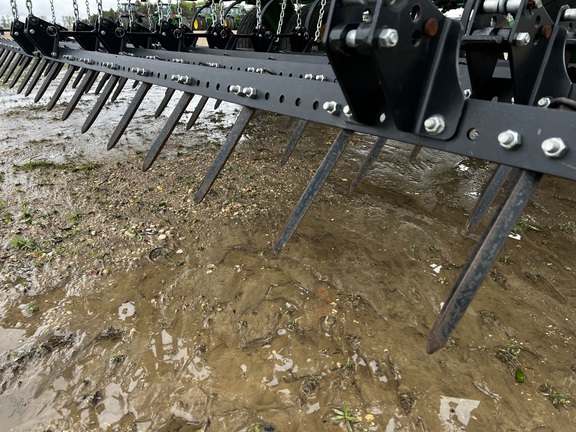 2021 John Deere 2230FH Field Cultivator