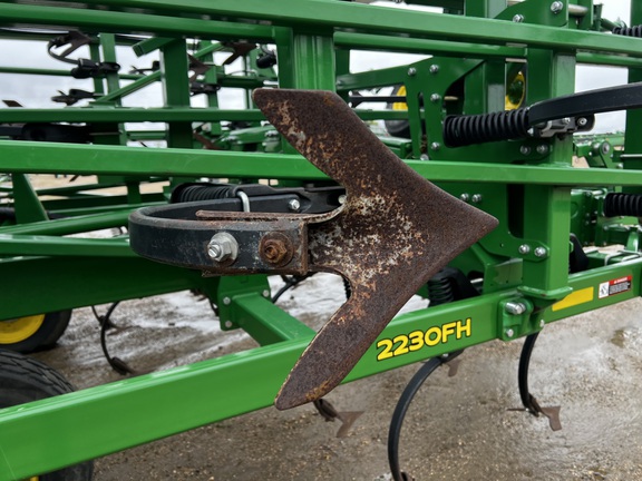 2021 John Deere 2230FH Field Cultivator