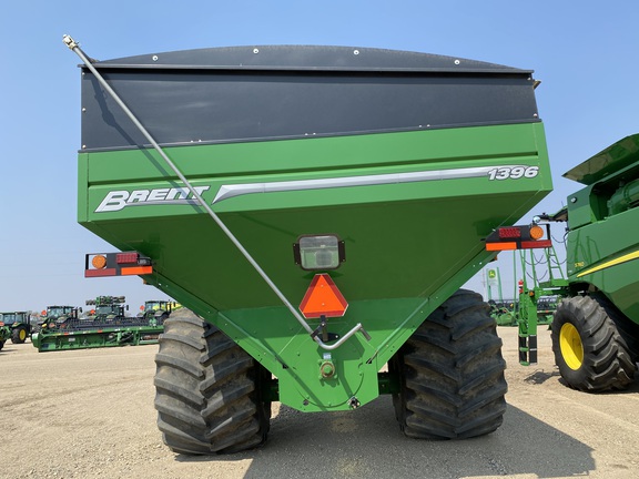 2013 Brent 1396 Grain Cart