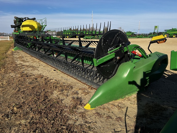 2022 John Deere RD45F Header Combine