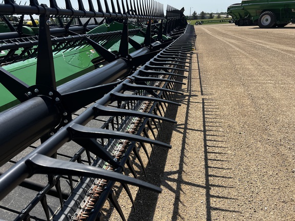 2022 John Deere RD45F Header Combine