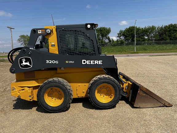 2022 John Deere 320G Skid Steer Loader