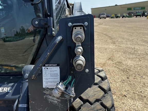 2022 John Deere 320G Skid Steer Loader