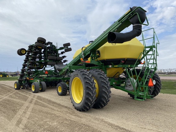 2022 John Deere N560 Air Seeder