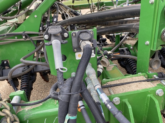 2022 John Deere N560 Air Seeder