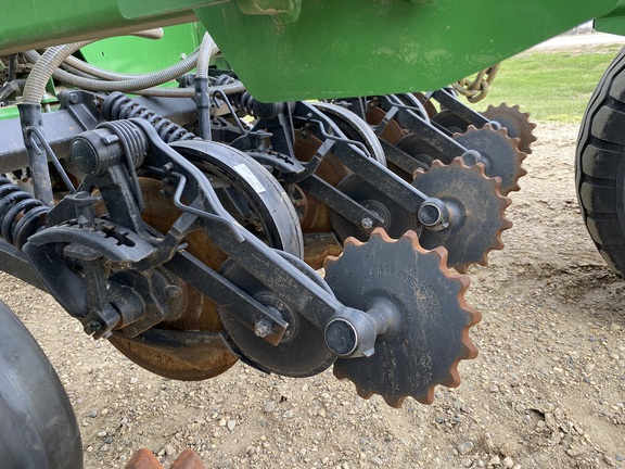 2022 John Deere N560 Air Seeder