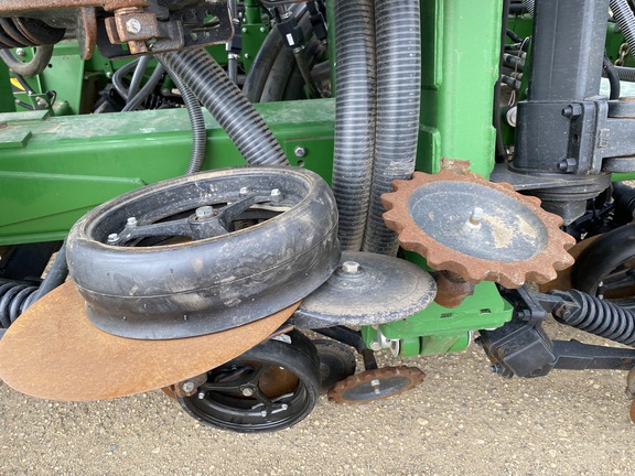 2022 John Deere N560 Air Seeder