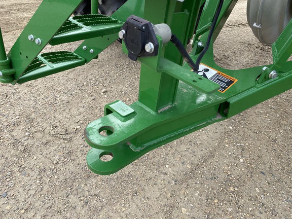 2022 John Deere N560 Air Seeder