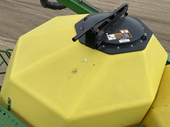 2022 John Deere N560 Air Seeder