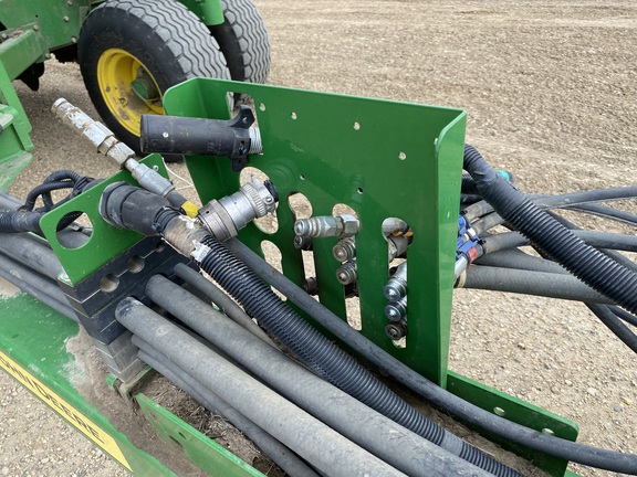 2022 John Deere N560 Air Seeder