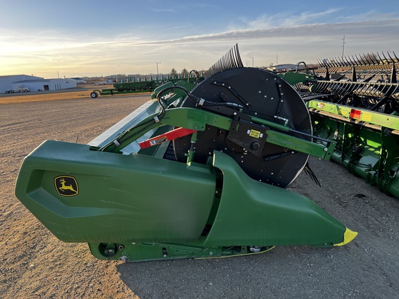 2023 John Deere RD40F Header Combine