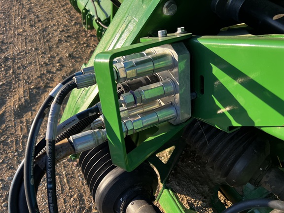 2023 John Deere RD40F Header Combine