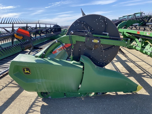 2023 John Deere RD40F Header Combine