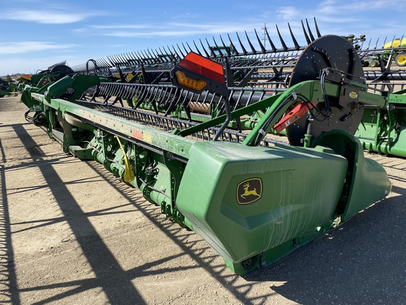 2023 John Deere RD40F Header Combine