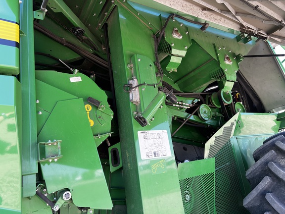 2022 John Deere S780 Combine