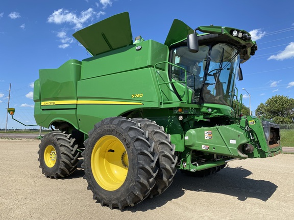 2022 John Deere S780 Combine