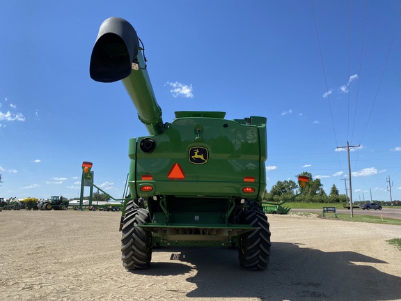 2022 John Deere S780 Combine