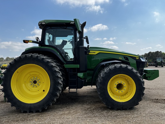 2023 John Deere 8R 310 Tractor