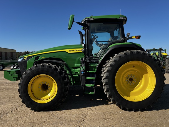 2023 John Deere 8R 340 Tractor