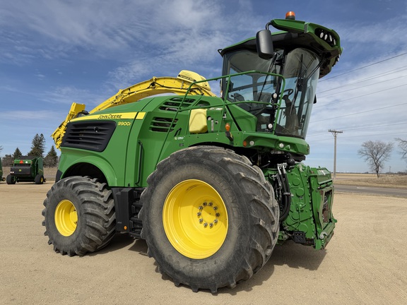 2021 John Deere 9900 Forage Harvester