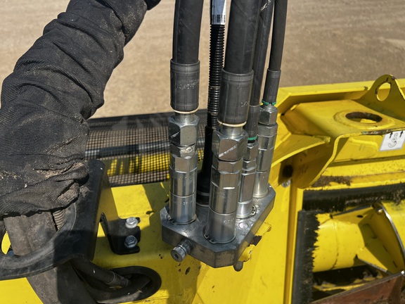 2021 John Deere 659 Header Forage