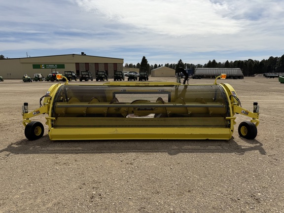 2021 John Deere 659 Header Forage