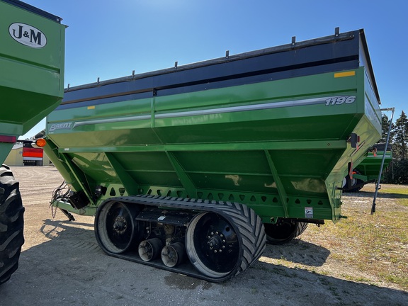 2020 Brent 1196 Grain Cart