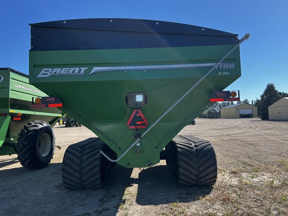 2020 Brent 1196 Grain Cart