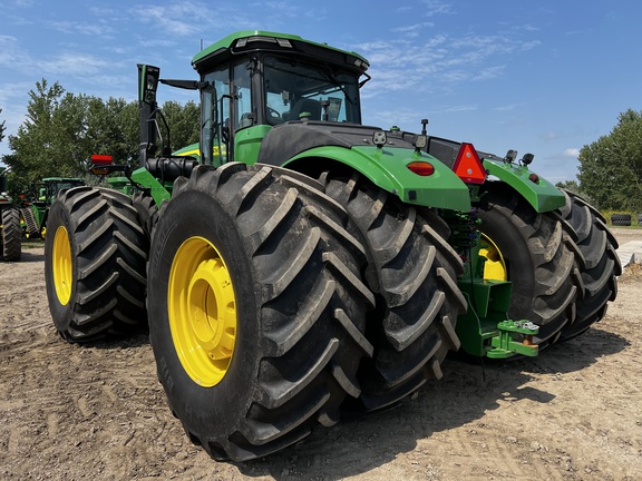 2023 John Deere 9R 590 Tractor 4WD