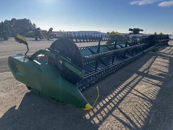 2022 John Deere RD40F Header Combine