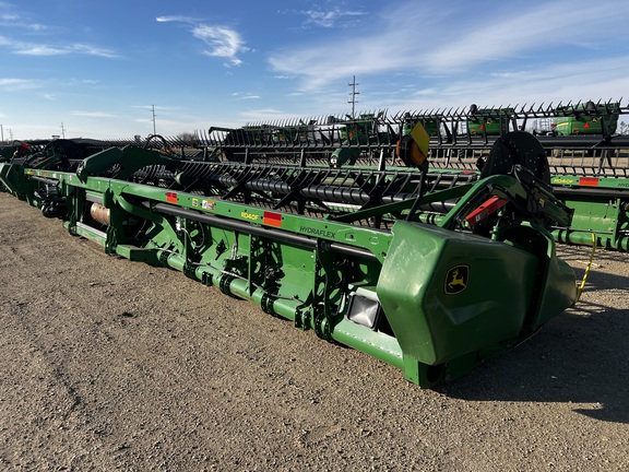 2022 John Deere RD40F Header Combine