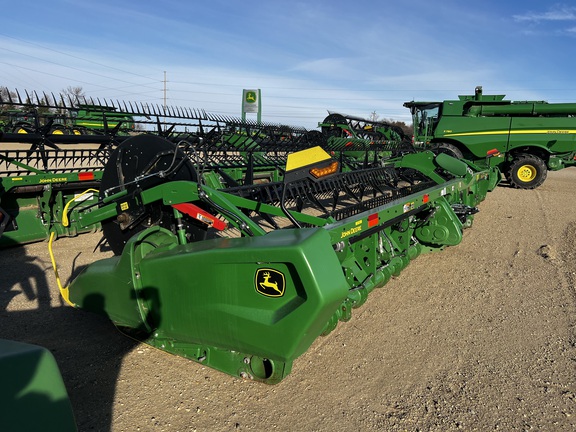 2022 John Deere RD40F Header Combine