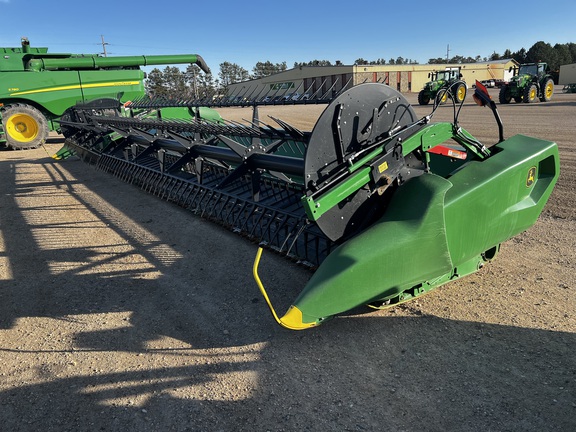 2022 John Deere RD40F Header Combine