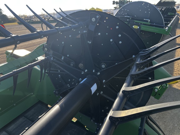 2022 John Deere RD40F Header Combine