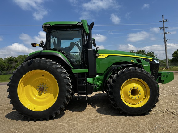 2023 John Deere 8R 310 Tractor