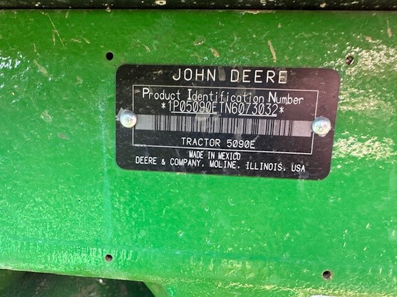 2022 John Deere 5090E Tractor