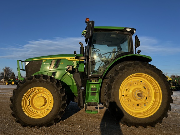 2024 John Deere 6R 215 Tractor